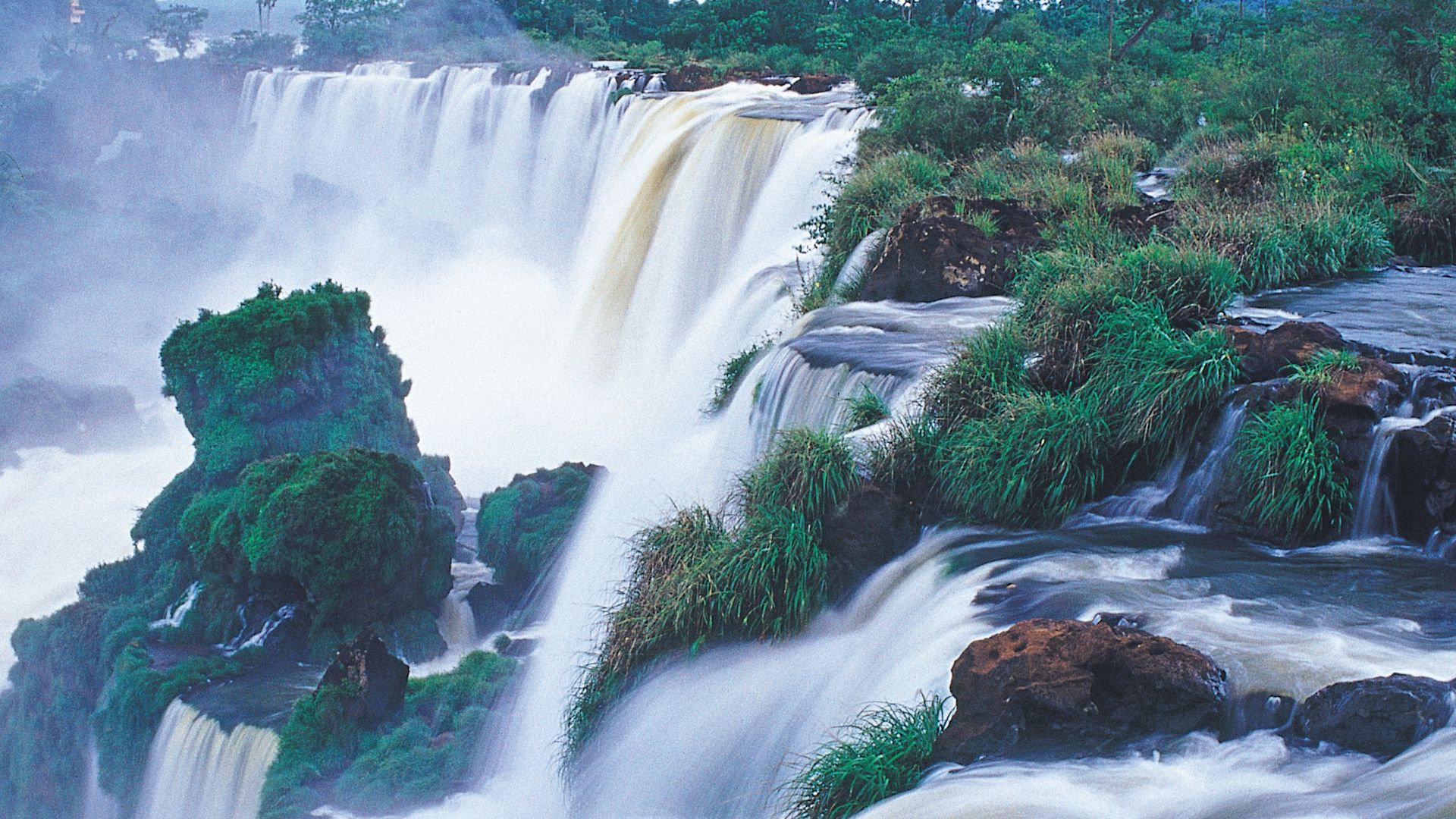 Voyage sur mesure en Amérique du Sud - Magnifique cascade Iguazu— Ôphar'away